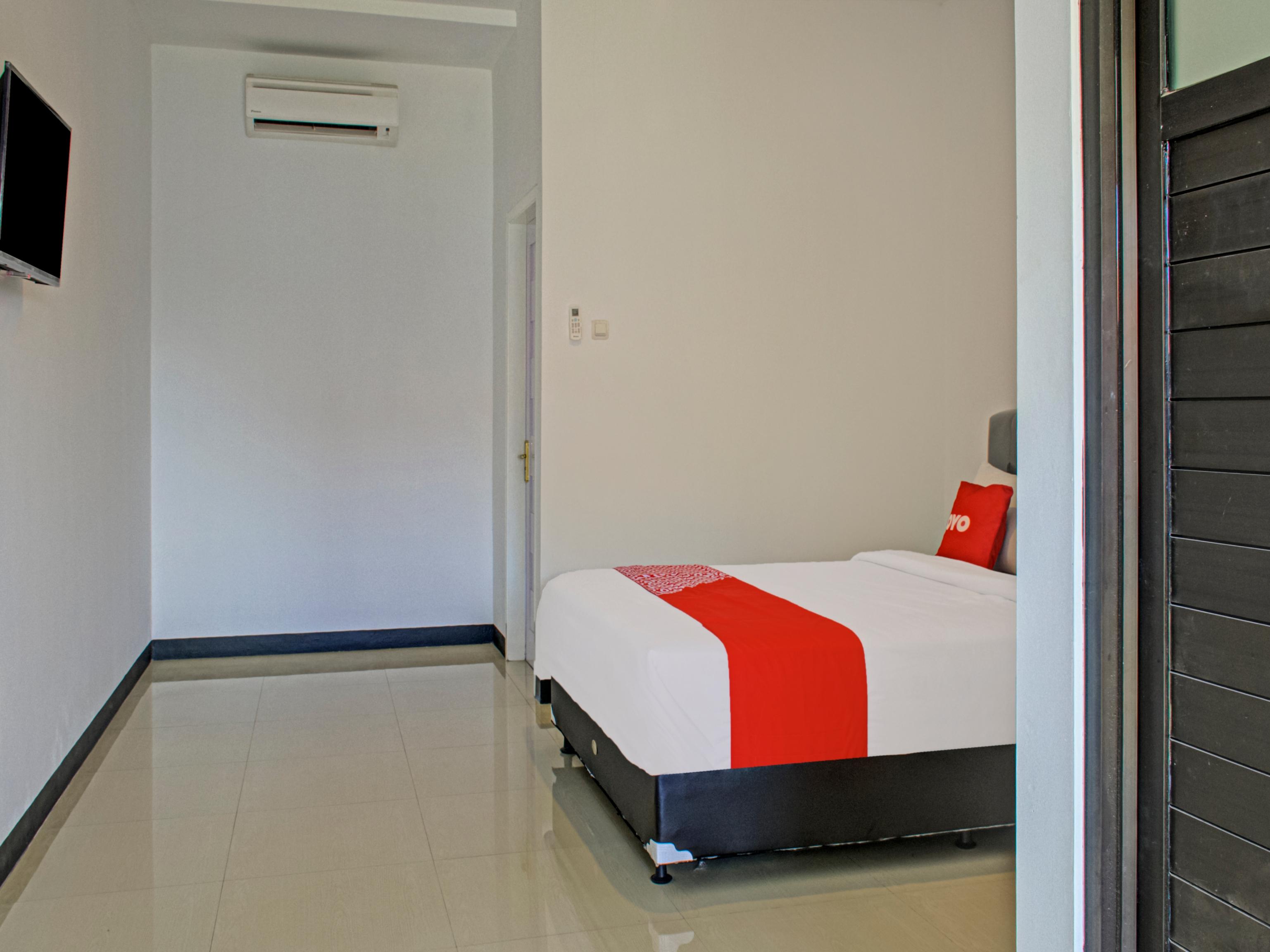 Oyo 3841 Wisma 25 Cilacap Εξωτερικό φωτογραφία